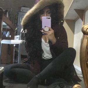 Meet your Posher, Vee